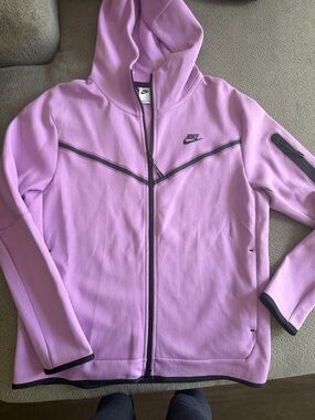 Nike Lavender Zip-Up Hoodie with Black Accents